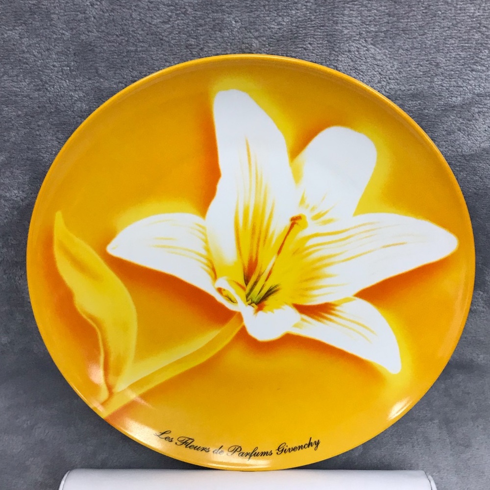 GIVENCHY LES FLEURS DE PARFUME PLATE  YELLOW
